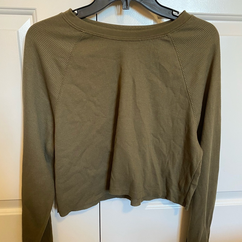 Crop top sweater